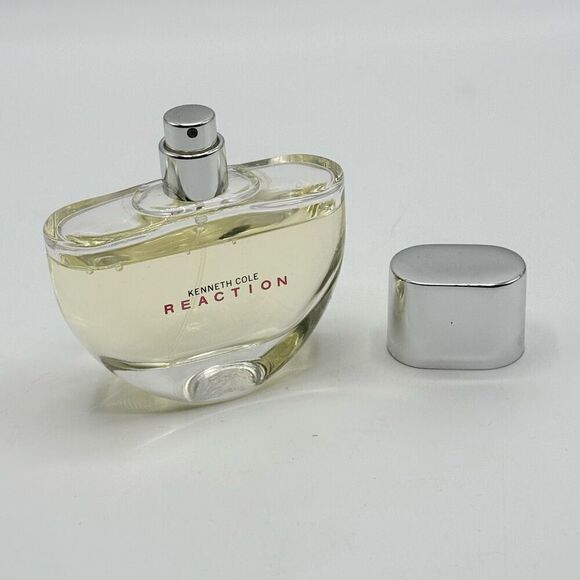 Kenneth Cole Reaction Eu De Parfum 1.7 Fl. Oz. - Picture 4 of 4